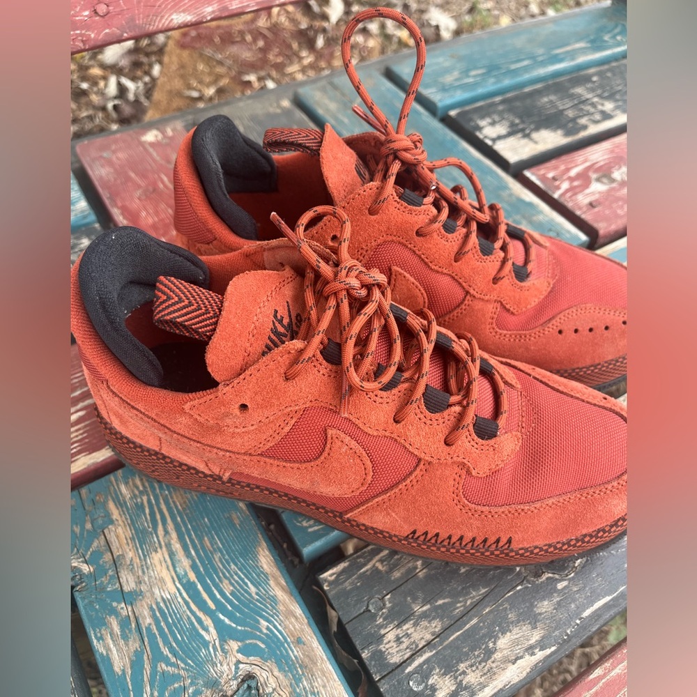 New Nike Air Force 1 Wild / Women's Size 7.5- Rugged Orange / Noir